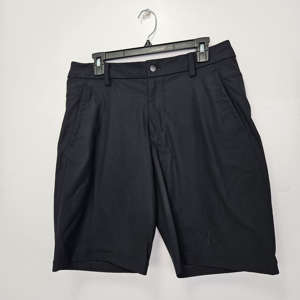 lululemon athletica Men's Black Flat Front Shorts